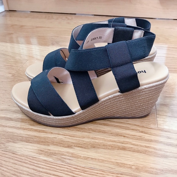 Hotwind black strappy wedges size 36 - Picture 2 of 5